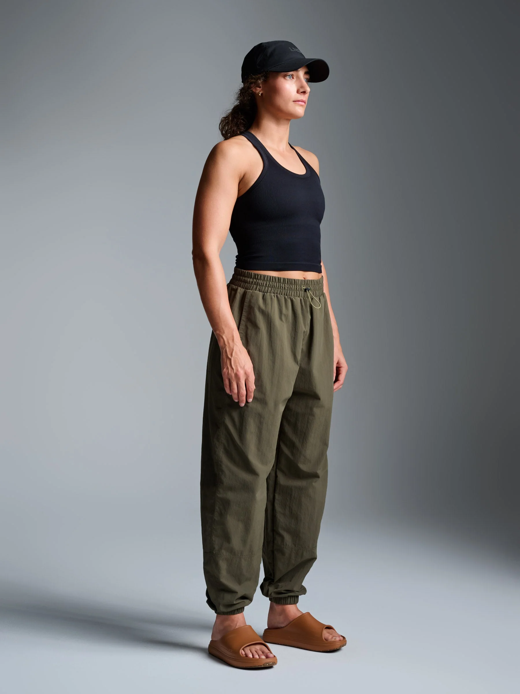 CROPPED MUSCLE TANK (RECYCLED) Black - Image 4