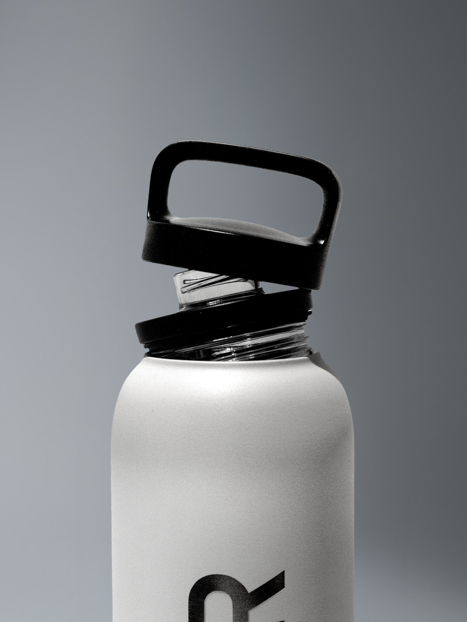 LNDR Water Bottle - 1L Spout Lid - Image 4