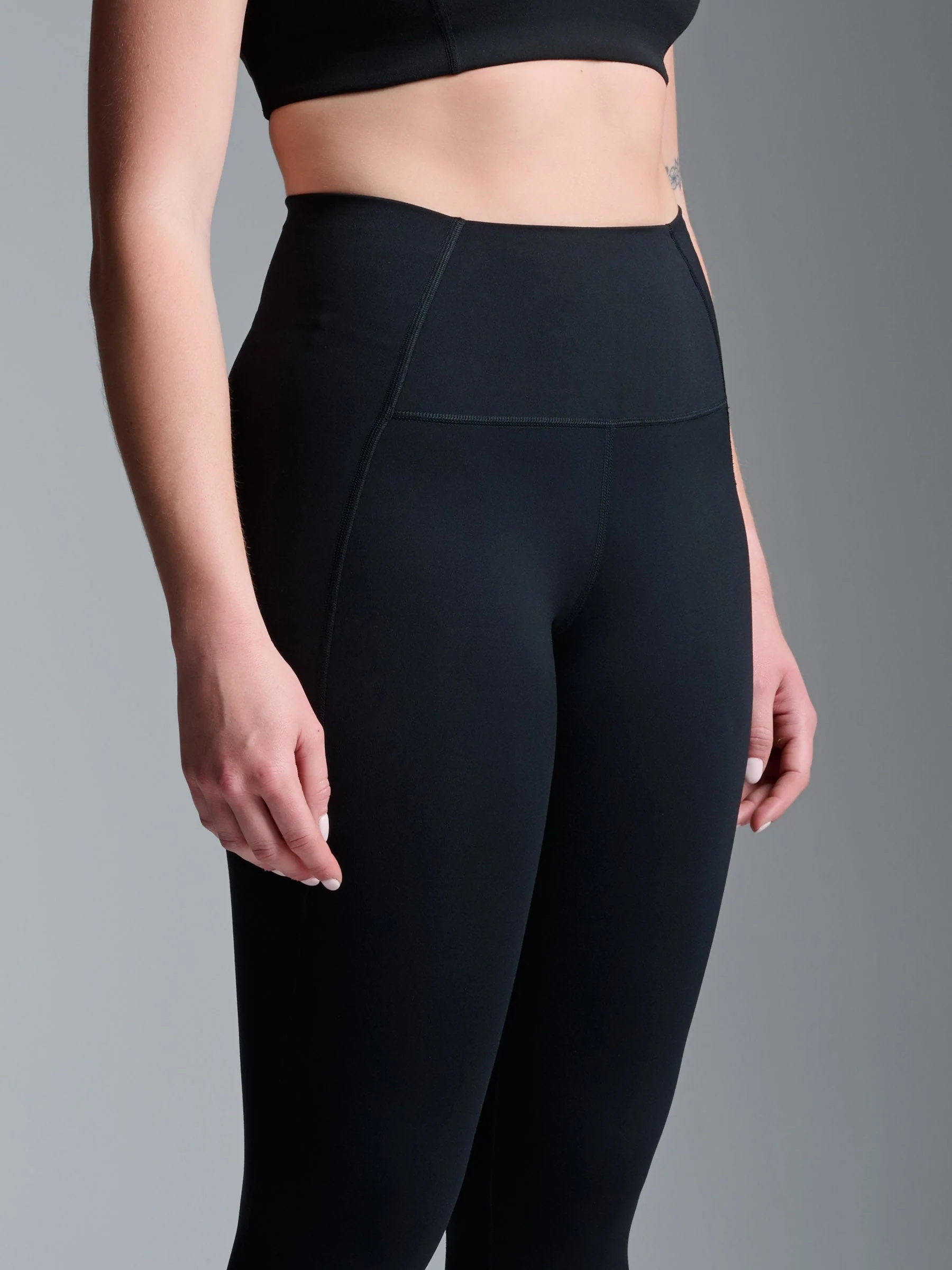 OBSESSION 8/8 Legging Black - Image 4